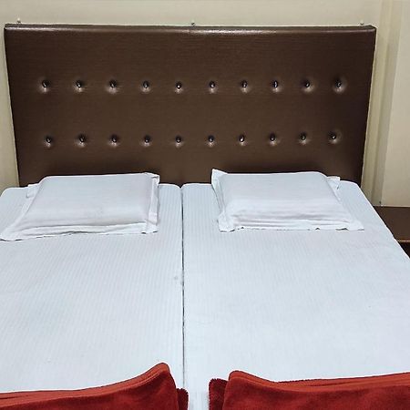 Hotel Avadh Balrampur ภายนอก รูปภาพ