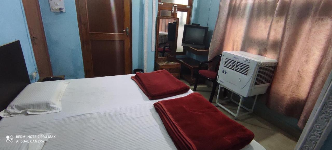 Hotel Avadh Balrampur ภายนอก รูปภาพ