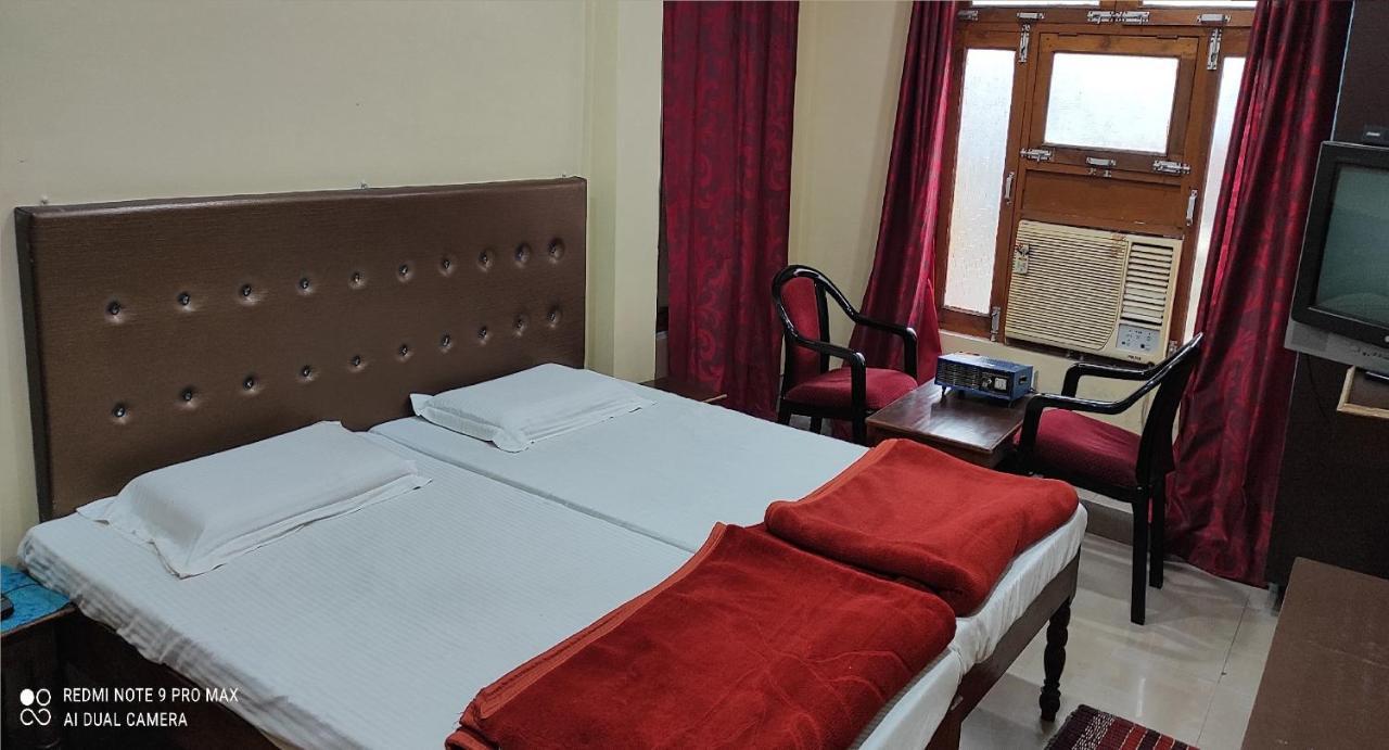 Hotel Avadh Balrampur ภายนอก รูปภาพ